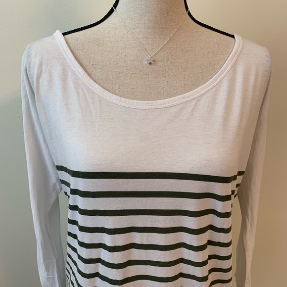 Gap • White/Green Striped Top - Picture 2 of 6